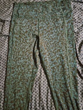 Victoria's Secret Teal and Black Animal Print Leggings